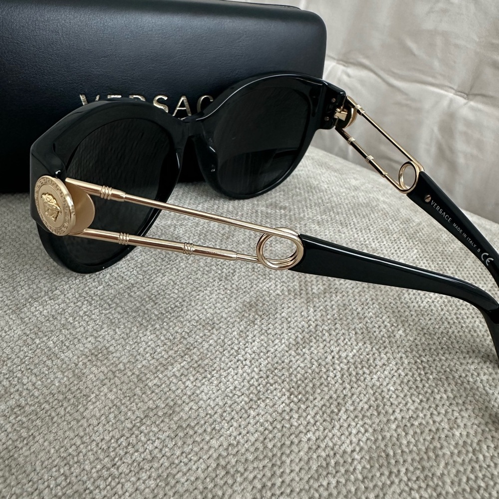 Versace Classic Black Sunglasses - Picture 2 of 2